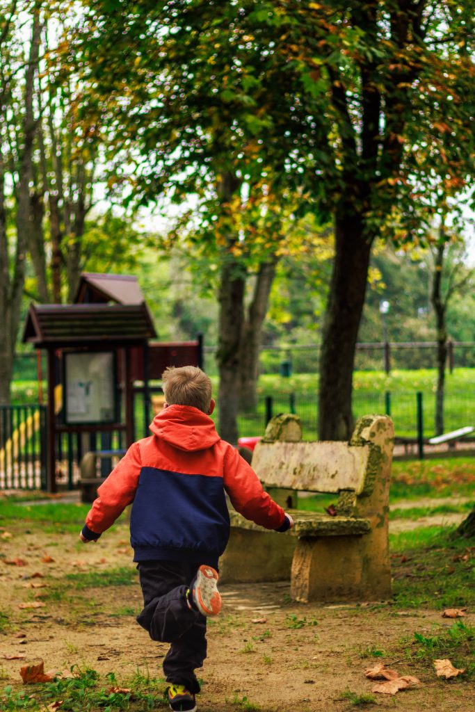 Photographe portrait famille parc chatillon sur Loire